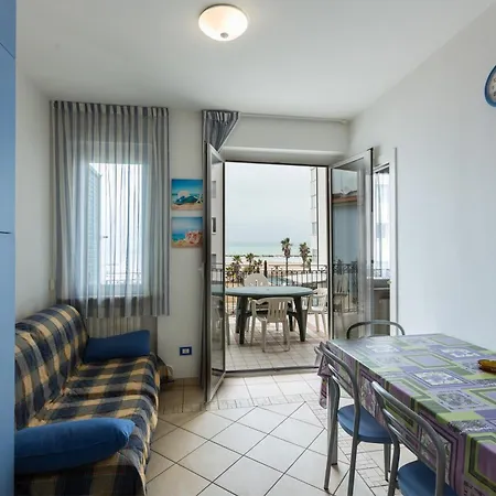 Le Primule سان بنيديتّو ديل ترونتو